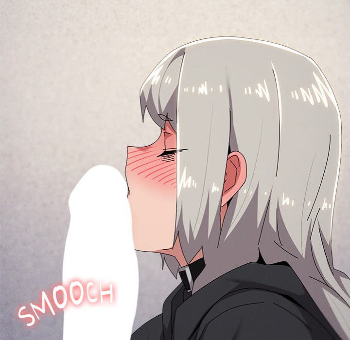 What’s wrong with this family? Chapter 68 - Page 84